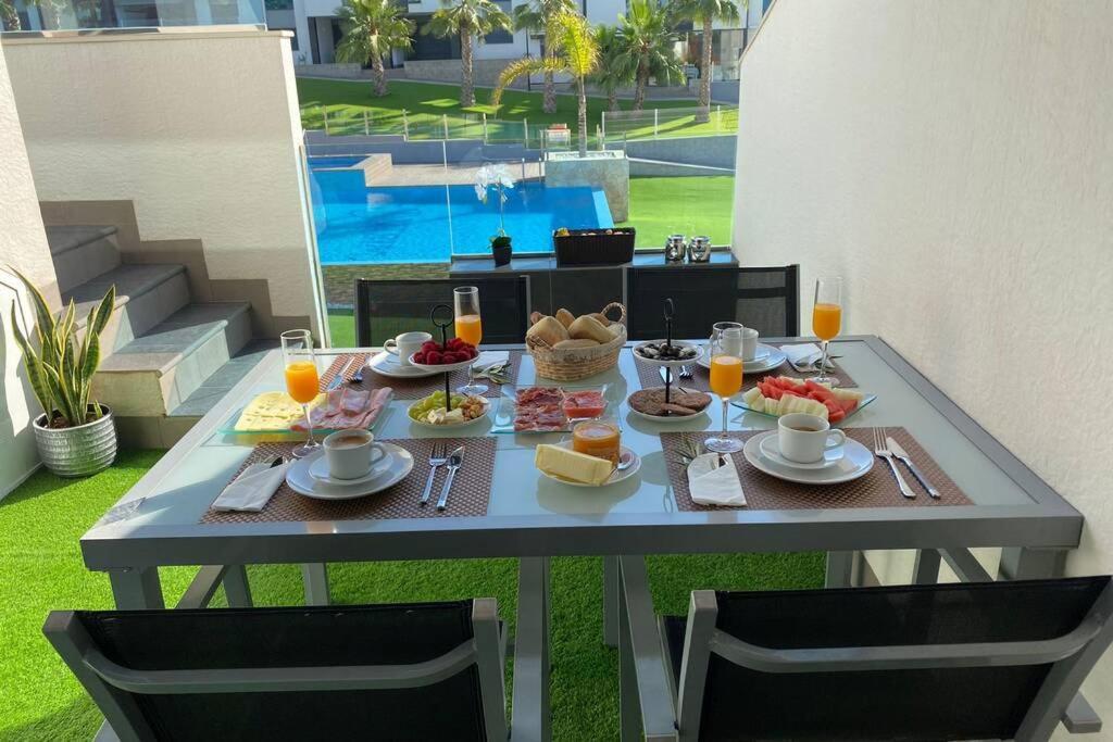 Luxury Penthouse Oasis Beach VIII Orihuela Costa Punta Prima Торрев'єха Екстер'єр фото