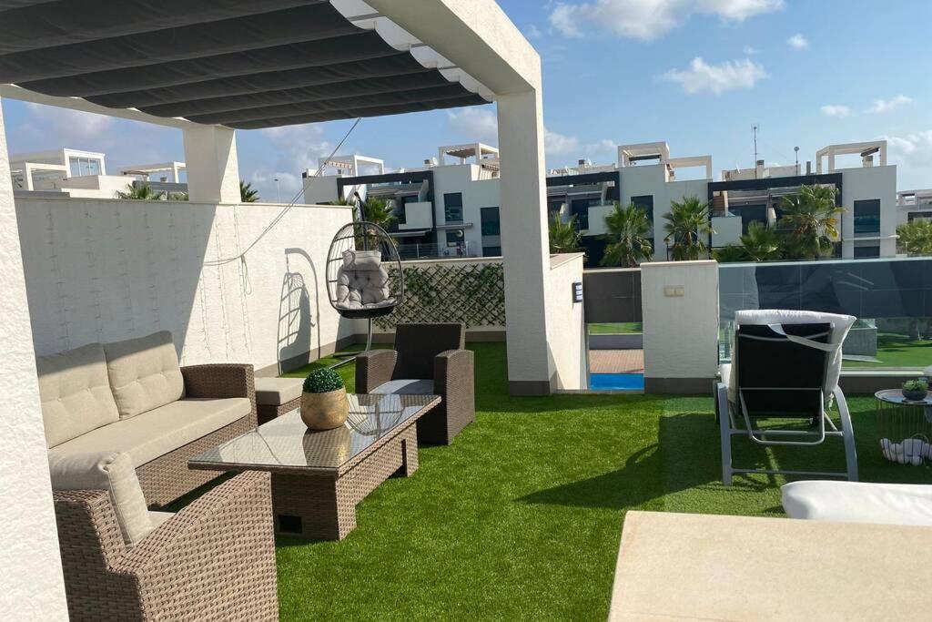 Luxury Penthouse Oasis Beach VIII Orihuela Costa Punta Prima Торрев'єха Екстер'єр фото